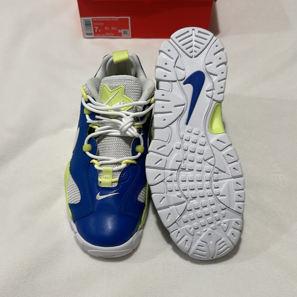 Brand New Boys Nike Air Barrage Low Royal Blue/White/Green. Multiple Sizes F49 - Picture 5 of 7